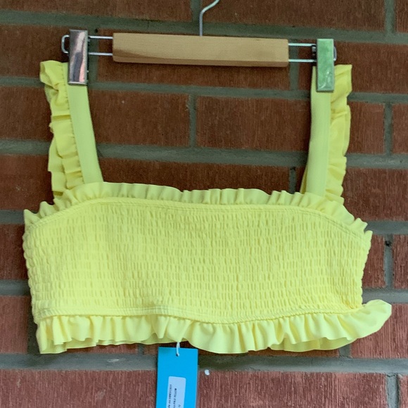 NWT🌼Two Piece shirred smocked ruffle bikini set - Picture 4 of 9